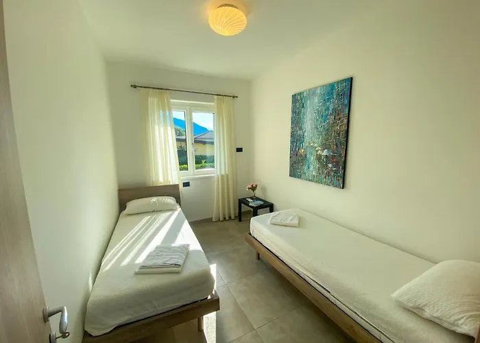 Tatil Evi Paradiso-boschetto Mit Pool Sorico