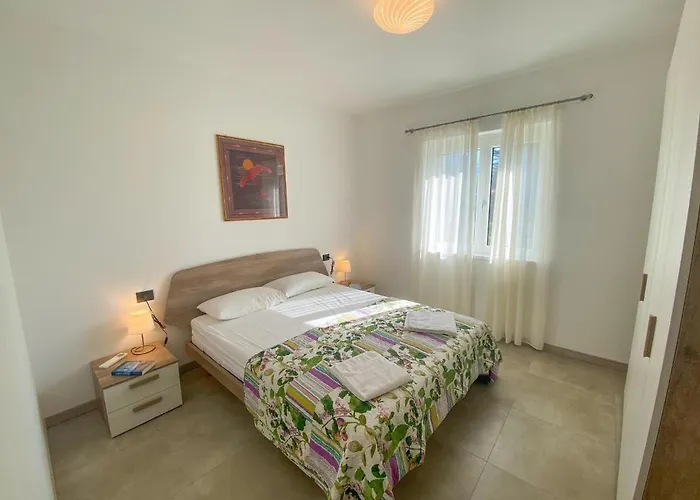 Tatil Evi Paradiso-boschetto Mit Pool